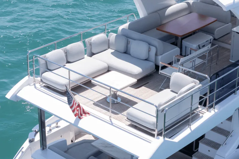 Slide: The Image of Azimut AZ 60-FLY 2019 - 24