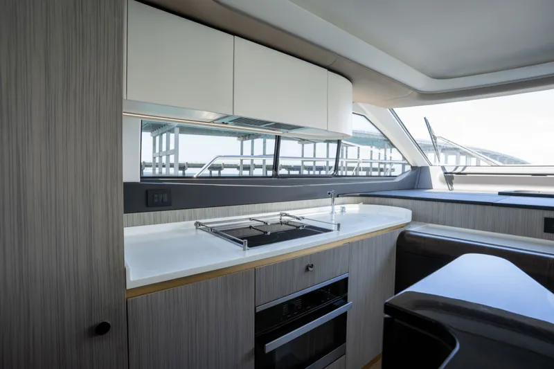Slide: The Image of Azimut AZ 60-FLY 2019 - 43