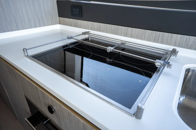 Slide: The Image of Azimut AZ 60-FLY 2019 - 46