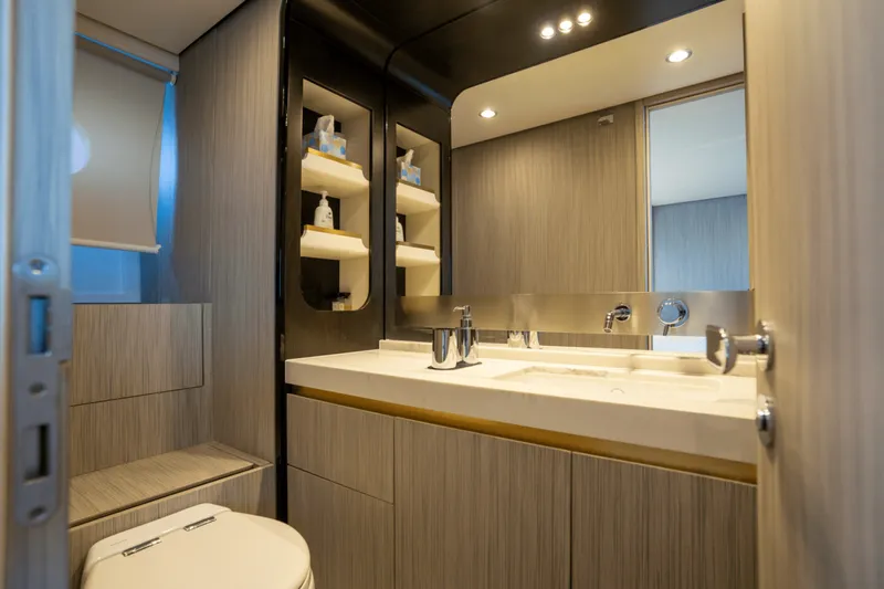 Slide: The Image of Azimut AZ 60-FLY 2019 - 66