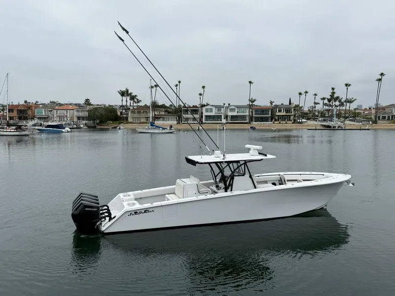 Slide: The Image of Sea Hunter 39 Center Console 2019 - 28