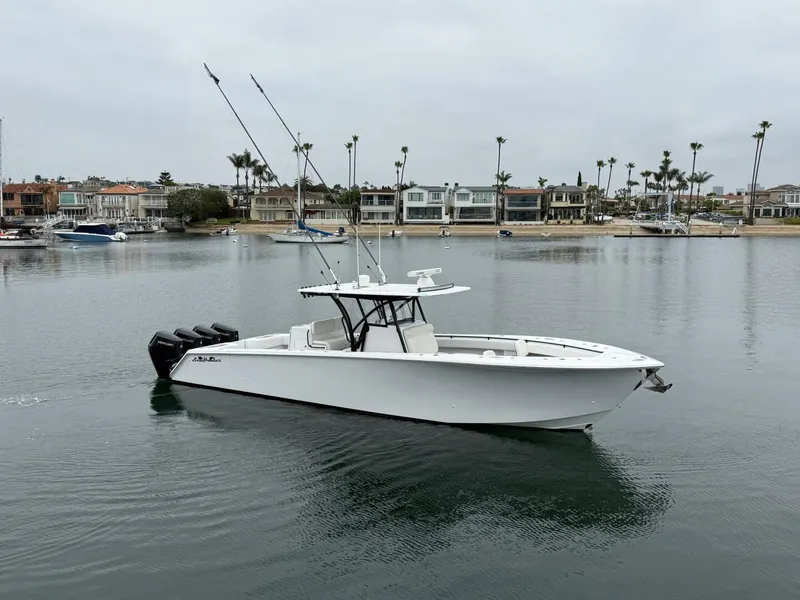 Slide: The Image of Sea Hunter 39 Center Console 2019 - 29