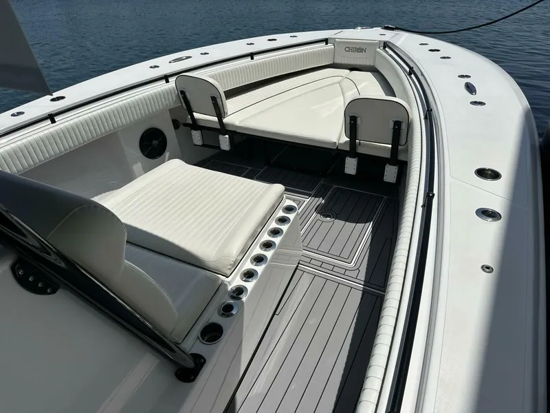 Slide: The Image of Sea Hunter 39 Center Console 2019 - 4
