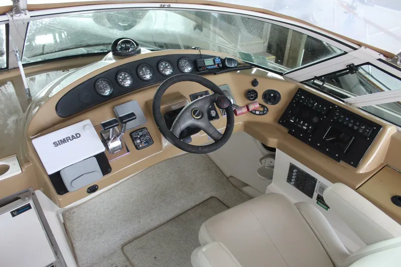 Slide: The Image of Carver Yachts 360 Mariner 2004 - 2