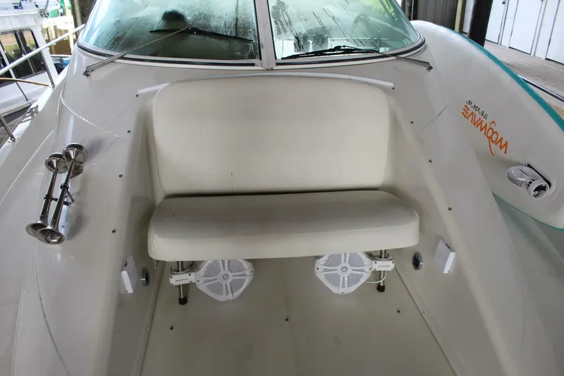 Slide: The Image of Carver Yachts 360 Mariner 2004 - 20