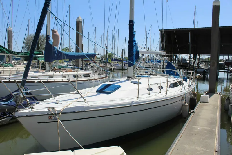 The Image of Catalina 36 MkII 2000 - 0