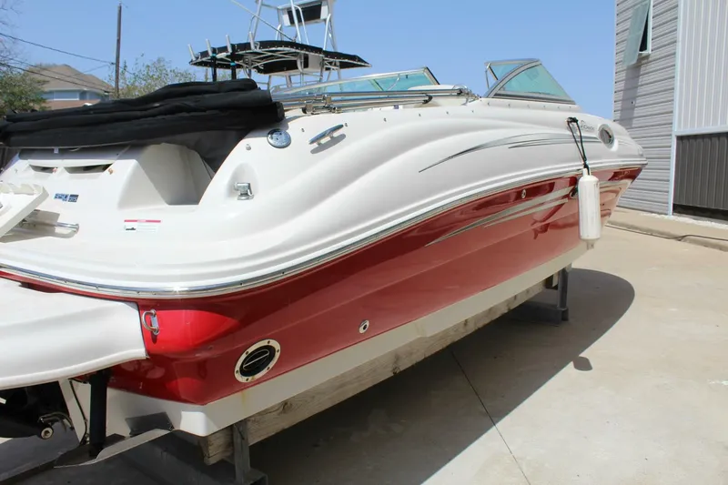 Slide: The Image of Sea Ray 240 Sundeck 2008 - 18