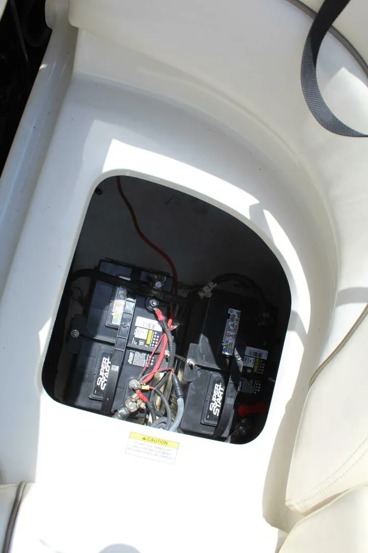 Slide: The Image of Sea Ray 240 Sundeck 2008 - 26