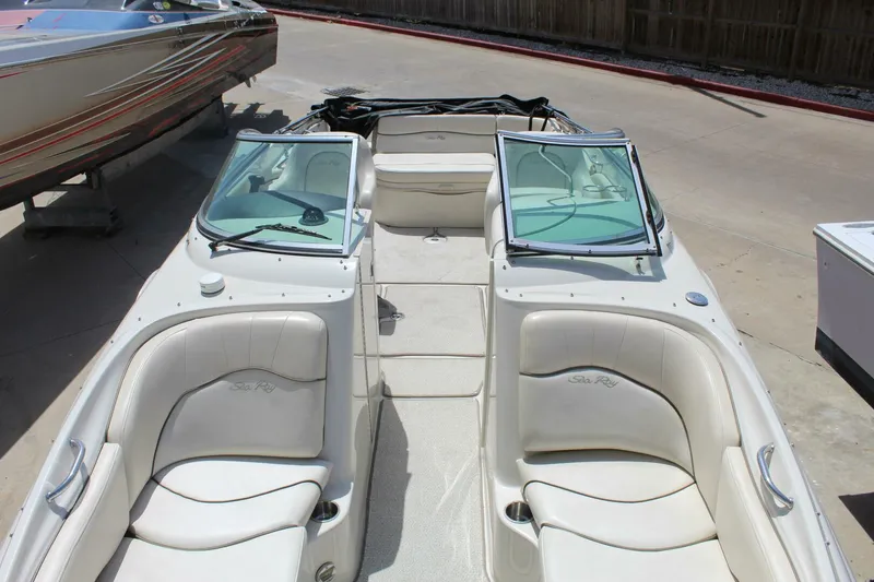 Slide: The Image of Sea Ray 240 Sundeck 2008 - 7