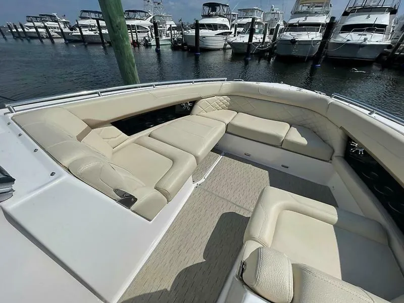 Slide: The Image of Regal 33 OBX 2018 - 25