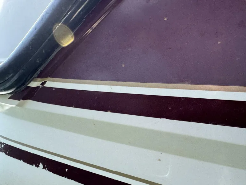 Slide: The Image of Chaparral Signature 27 Cabin Cruiser 1994 - 119