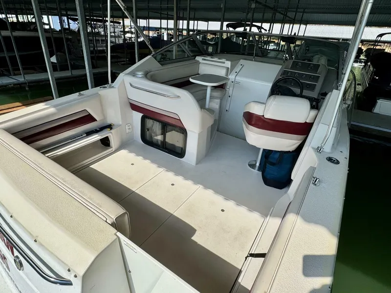 Slide: The Image of Chaparral Signature 27 Cabin Cruiser 1994 - 12
