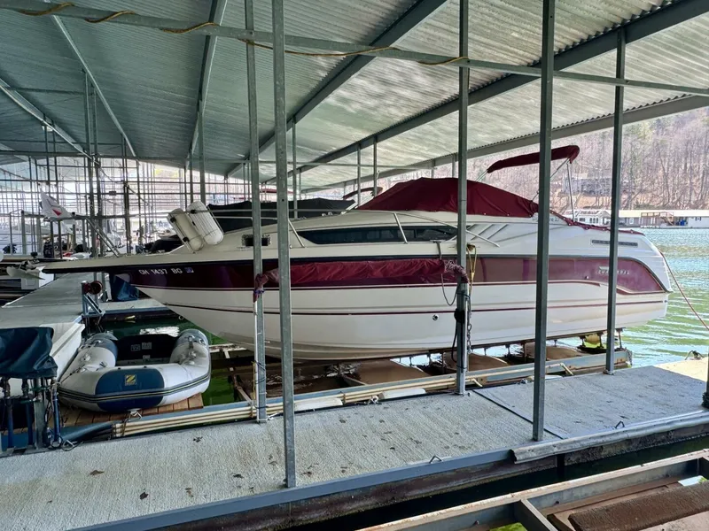Slide: The Image of Chaparral Signature 27 Cabin Cruiser 1994 - 250