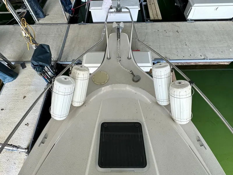 Slide: The Image of Chaparral Signature 27 Cabin Cruiser 1994 - 28