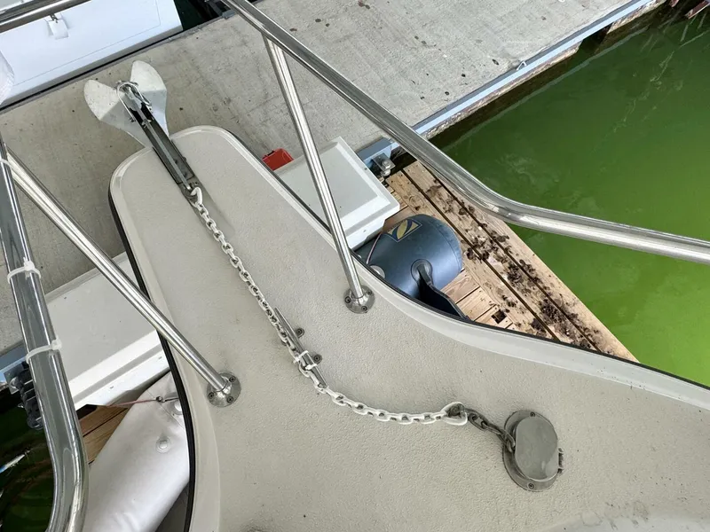 Slide: The Image of Chaparral Signature 27 Cabin Cruiser 1994 - 29