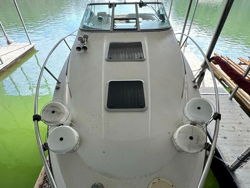 Slide: The Image of Chaparral Signature 27 Cabin Cruiser 1994 - 30