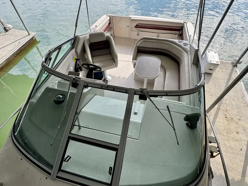 Slide: The Image of Chaparral Signature 27 Cabin Cruiser 1994 - 31