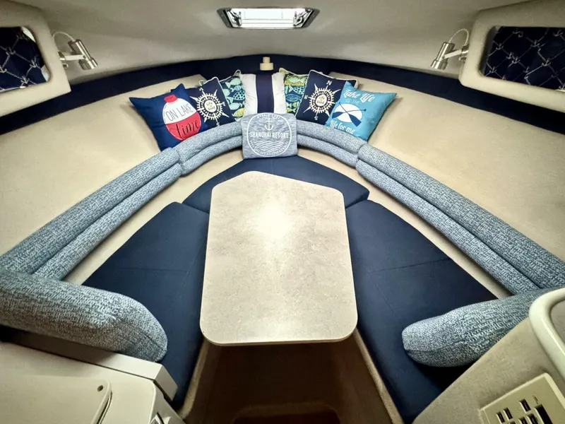 Slide: The Image of Chaparral Signature 27 Cabin Cruiser 1994 - 53