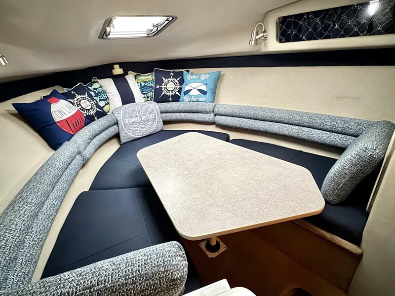 Slide: The Image of Chaparral Signature 27 Cabin Cruiser 1994 - 55