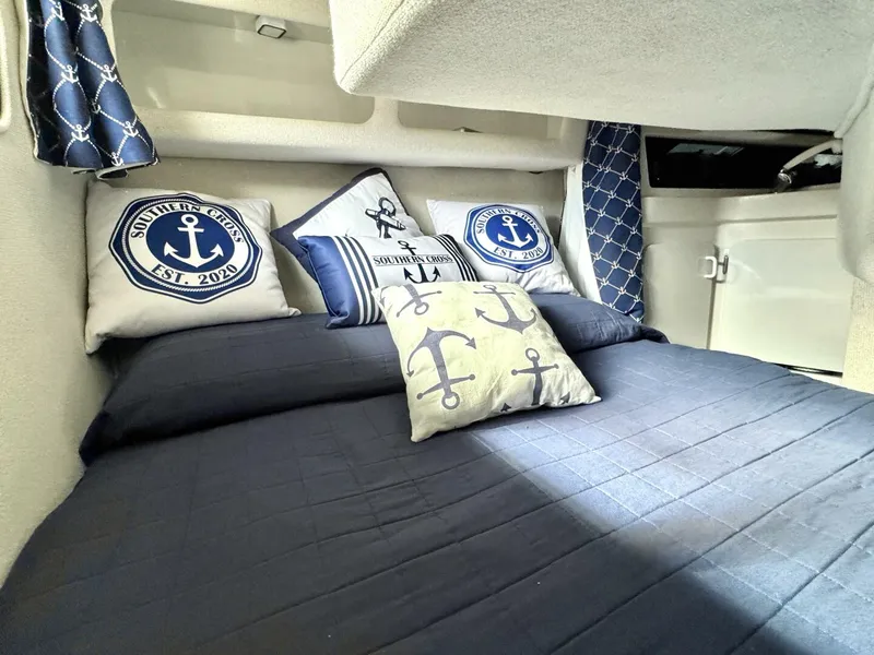 Slide: The Image of Chaparral Signature 27 Cabin Cruiser 1994 - 63