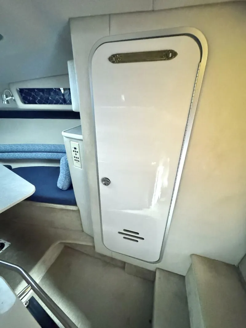 Slide: The Image of Chaparral Signature 27 Cabin Cruiser 1994 - 65