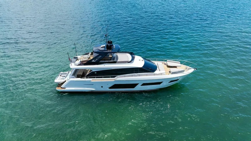 Slide: The Image of Ferretti 670 2023 - 16