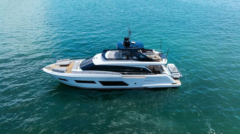 Slide: The Image of Ferretti 670 2023 - 23