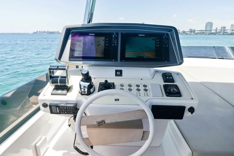 Slide: The Image of Ferretti 670 2023 - 41