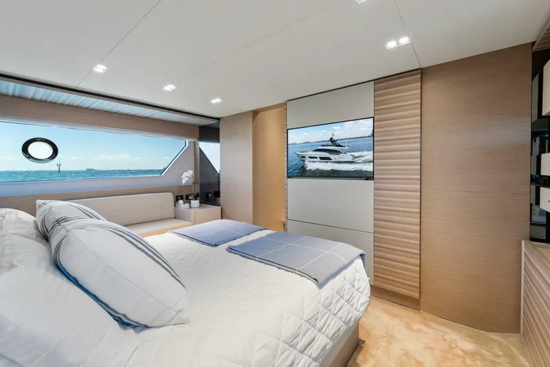 Slide: The Image of Ferretti 670 2023 - 68