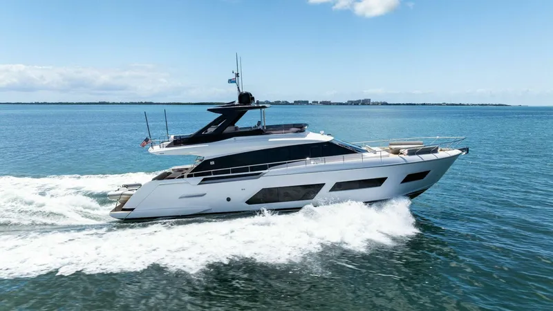 Slide: The Image of Ferretti 670 2023 - 8