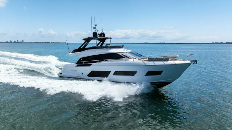 Slide: The Image of Ferretti 670 2023 - 9
