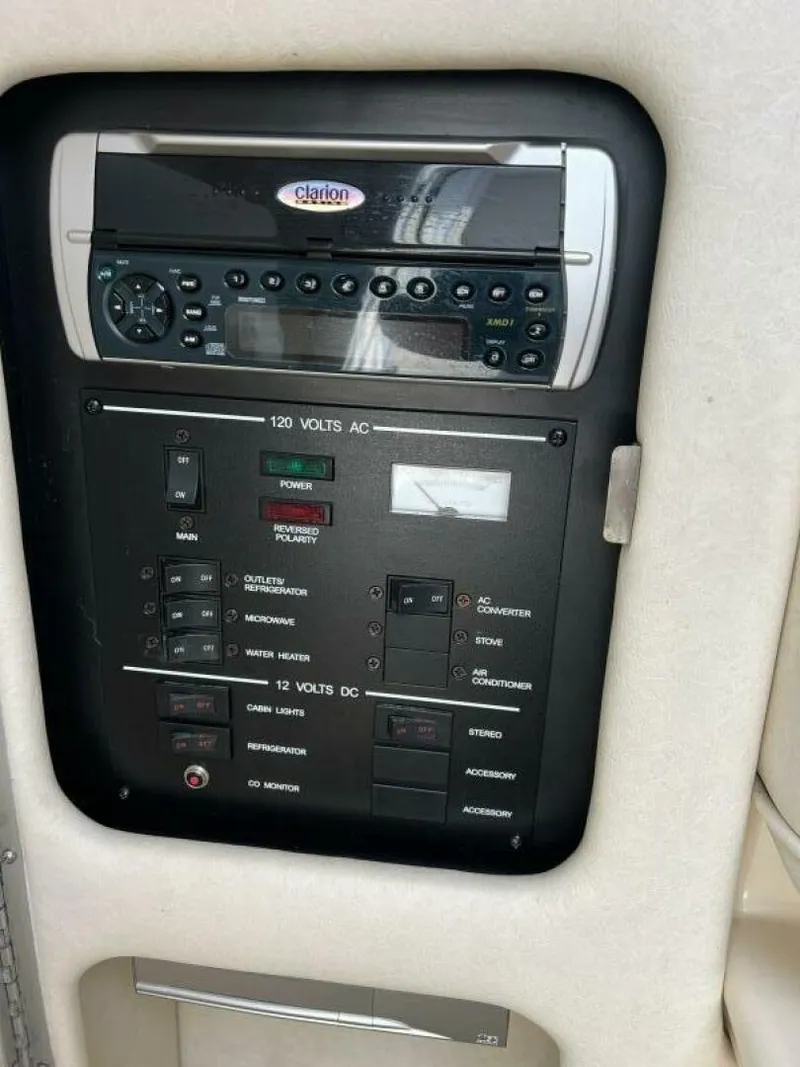 Slide: The Image of Sea Ray 260 Sundancer 2001 - 17