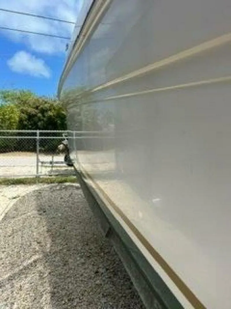 Slide: The Image of Sea Ray 260 Sundancer 2001 - 2