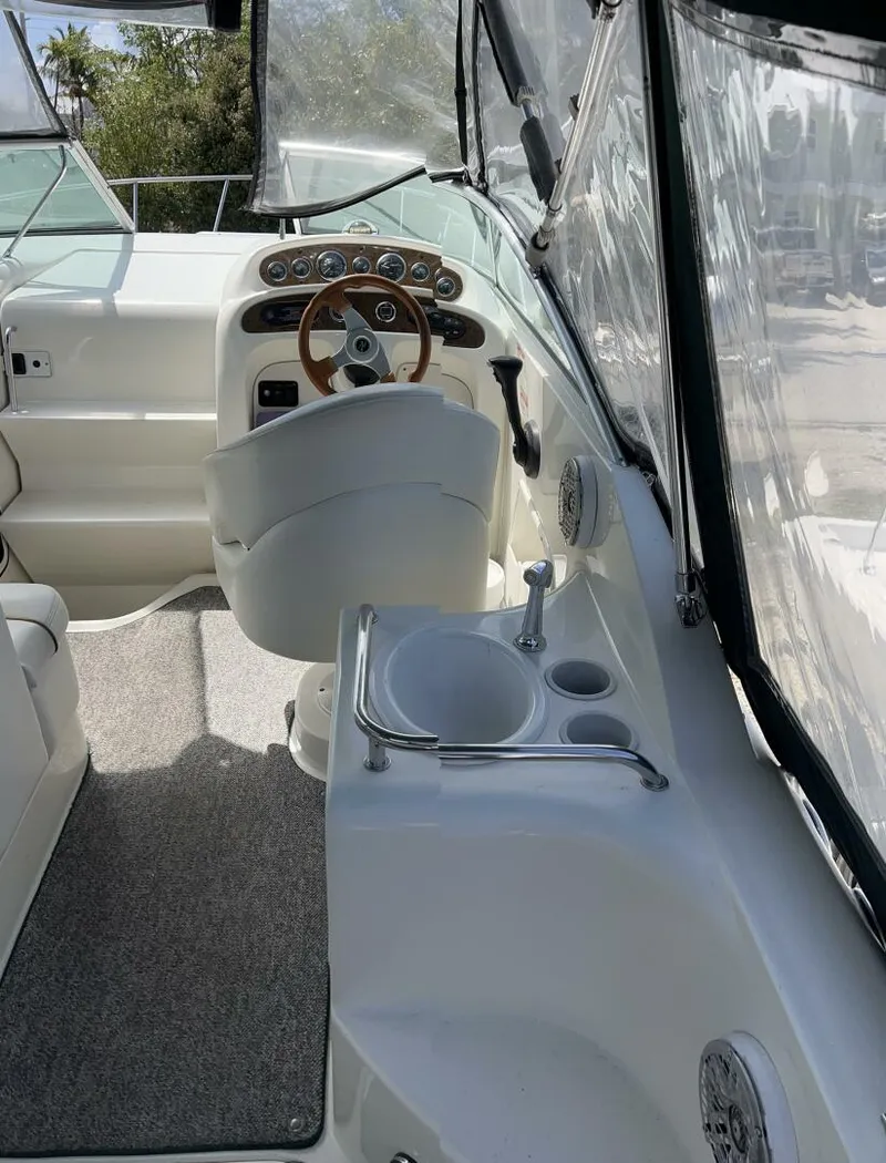Slide: The Image of Sea Ray 260 Sundancer 2001 - 6