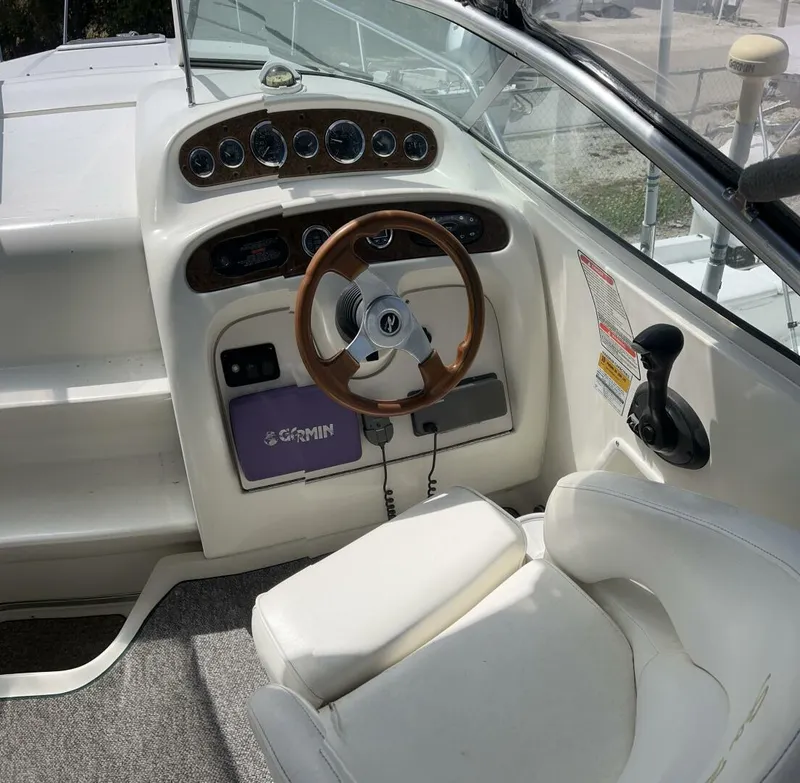 Slide: The Image of Sea Ray 260 Sundancer 2001 - 7