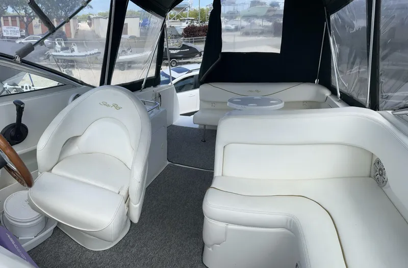 Slide: The Image of Sea Ray 260 Sundancer 2001 - 9