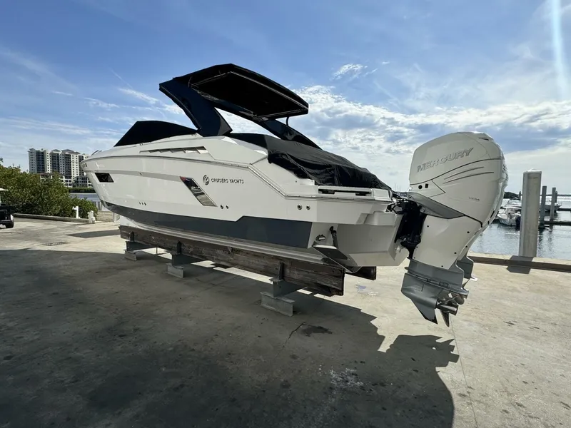 Slide: The Image of Cruisers 338 2019 - 5