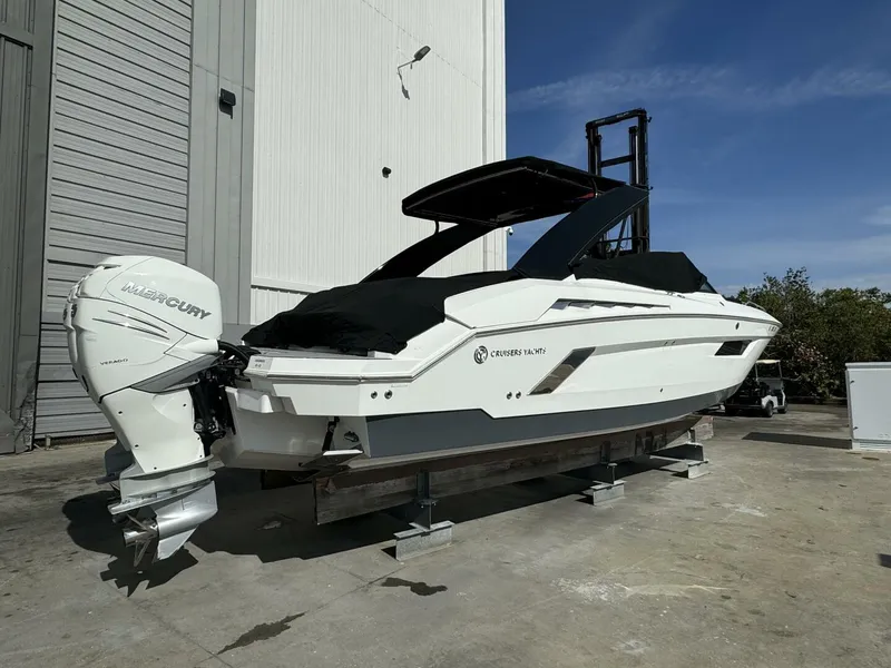 Slide: The Image of Cruisers 338 2019 - 6