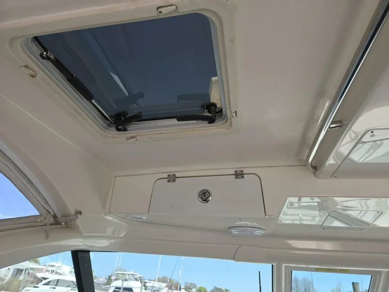Slide: The Image of Pursuit 345 Offshore 2013 - 23
