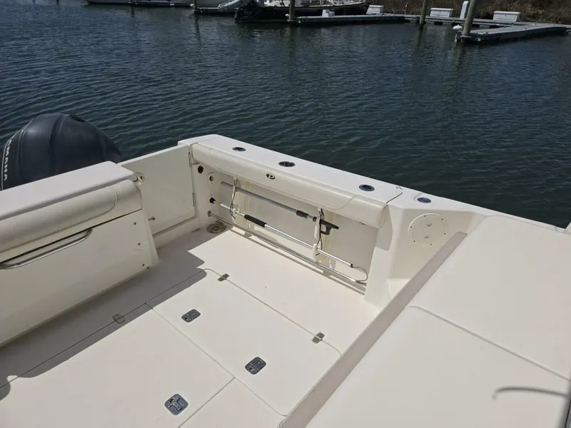 Slide: The Image of Pursuit 345 Offshore 2013 - 24