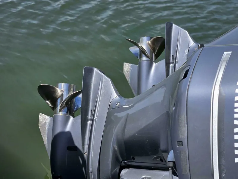 Slide: The Image of Pursuit 345 Offshore 2013 - 40