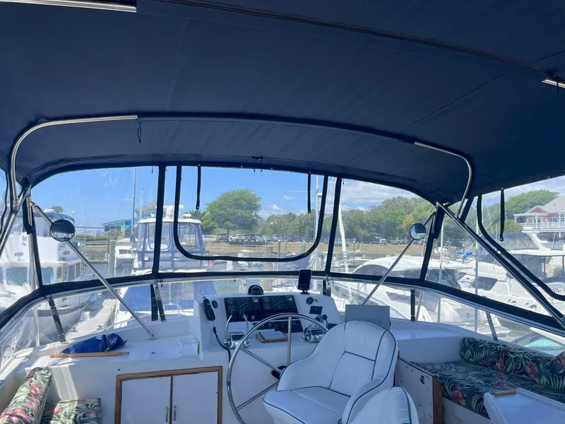 Slide: The Image of Jefferson 43 Sundeck 1990 - 12