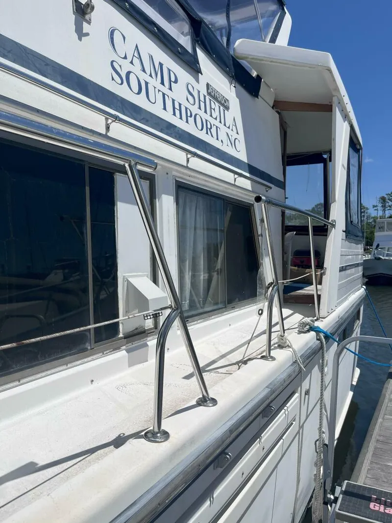 Slide: The Image of Jefferson 43 Sundeck 1990 - 6