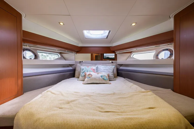 Slide: The Image of Beneteau Gran Turismo 44 2014 - 25