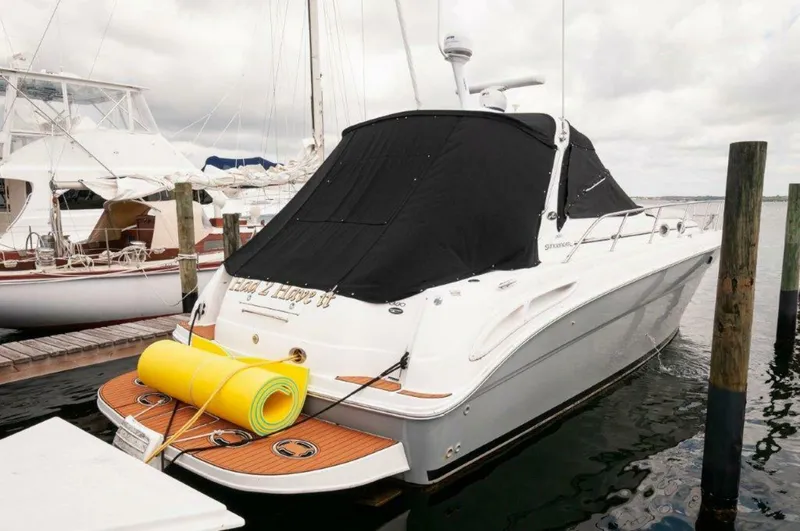 Slide: The Image of Sea Ray 380 Sundancer 2003 - 22