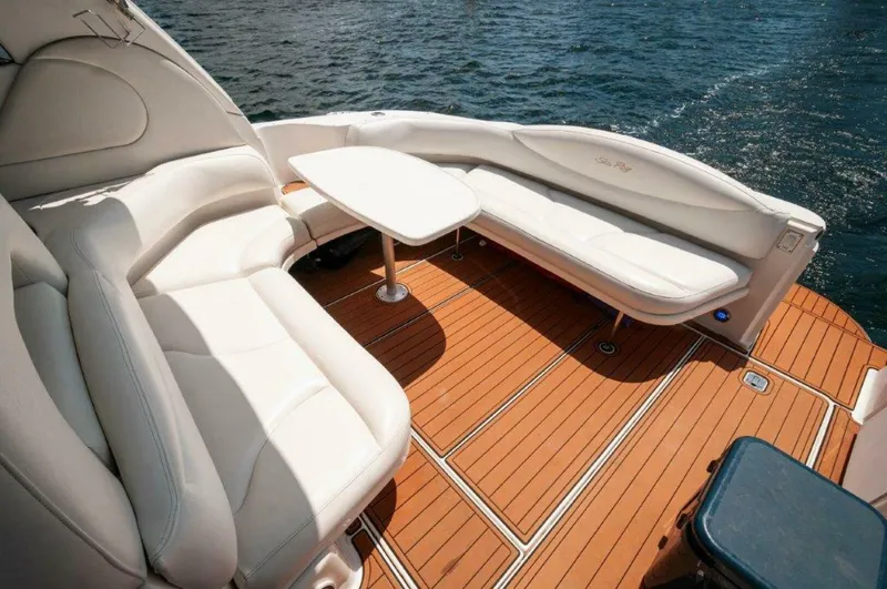 Slide: The Image of Sea Ray 380 Sundancer 2003 - 3