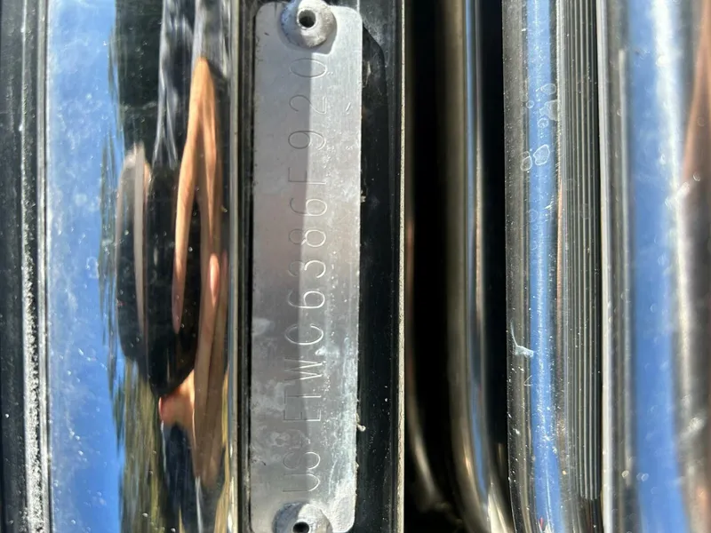 Slide: The Image of Bennington RX25 Sport 2021 - 2