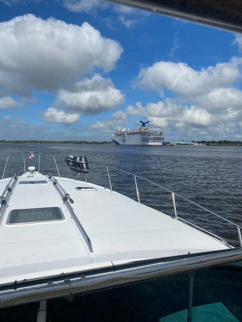 Slide: The Image of Sea Ray 440 Sundancer 1993 - 33