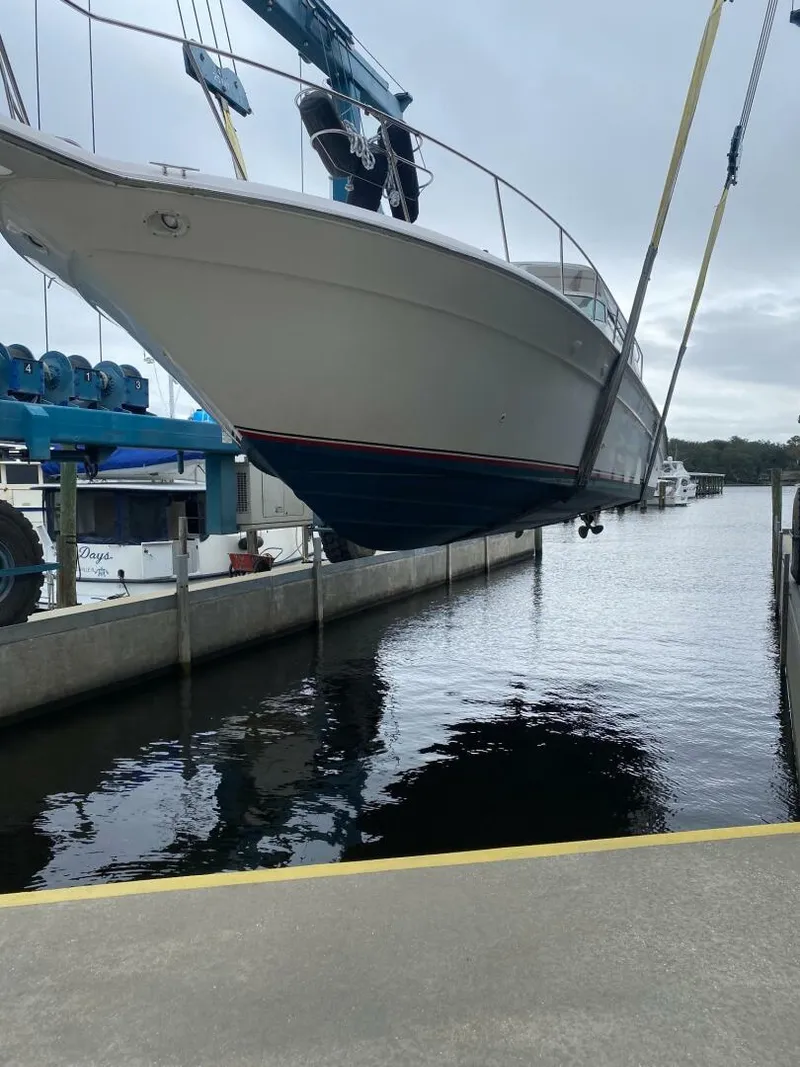 Slide: The Image of Sea Ray 440 Sundancer 1993 - 35