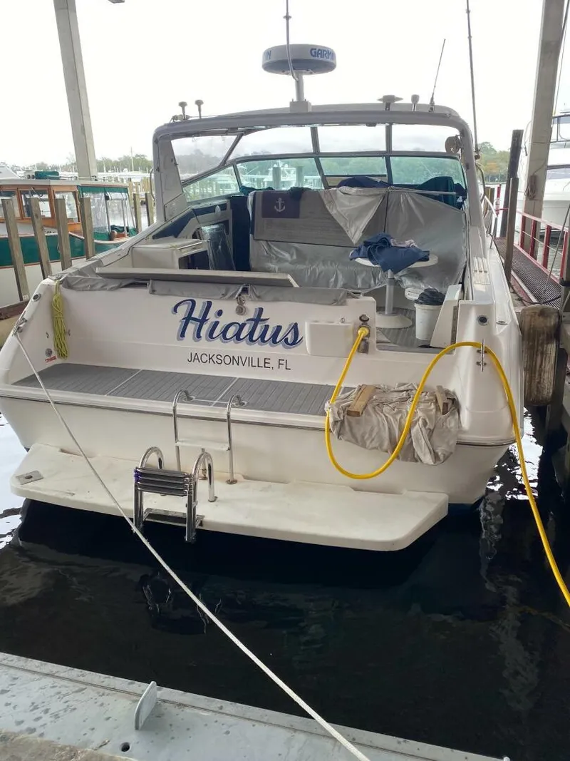 Slide: The Image of Sea Ray 440 Sundancer 1993 - 38
